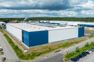 Tuusulan Högberginhaaran kiinteistö ilmasta kuvattuna.